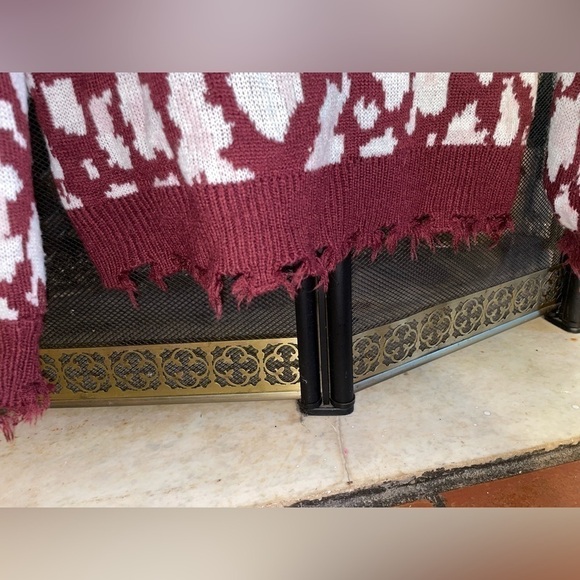 Burgundy Leopard Print Distressed Sweater | Grunge Y2K Cozy Chic | Sz S - Picture 6 of 9